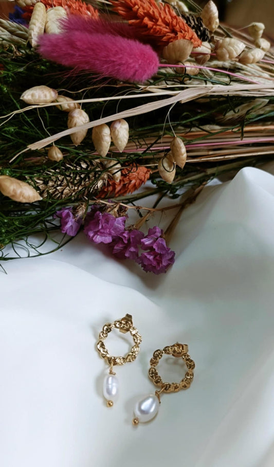 Boucles d'oreilles en acier inoxydable et perle d'eau douce - Léana