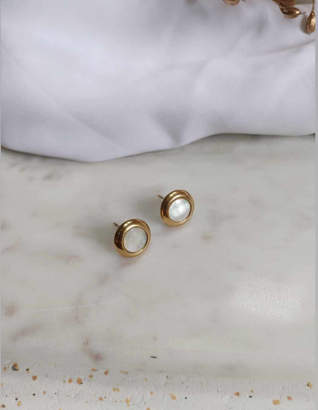 Boucles d'oreille acier inoxydable et pierre de nacre - Doria