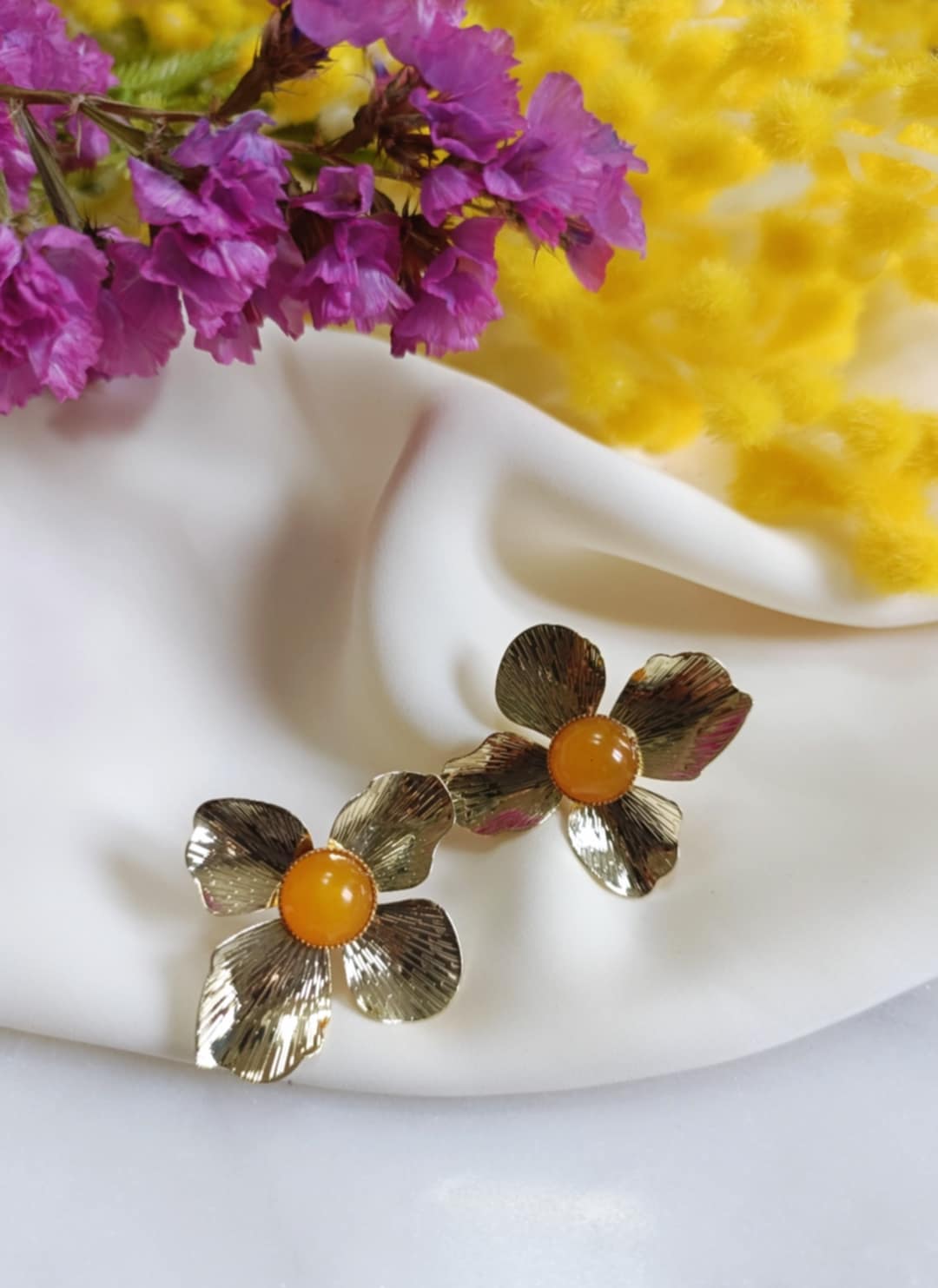Boucles d'oreilles en laiton doré à l'or fin - Pensée - interchangeables