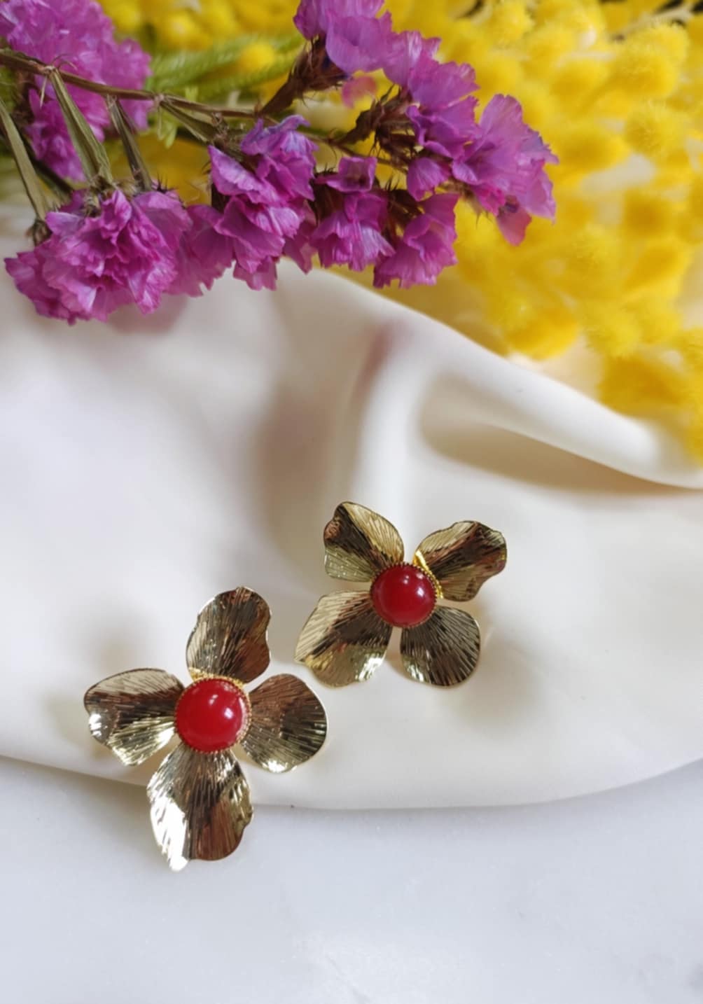 Boucles d'oreilles en laiton doré à l'or fin - Pensée - interchangeables