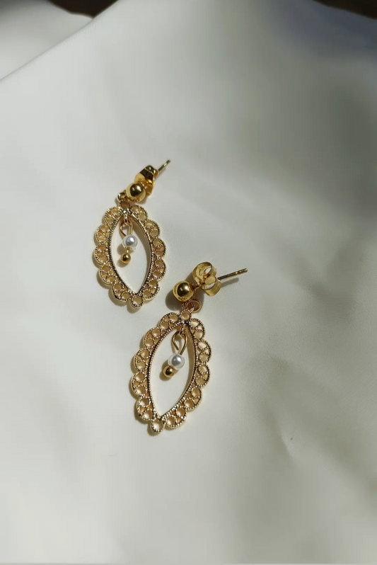 Boucles d'oreilles en acier inoxydable et perle d'eau douce - Valérie