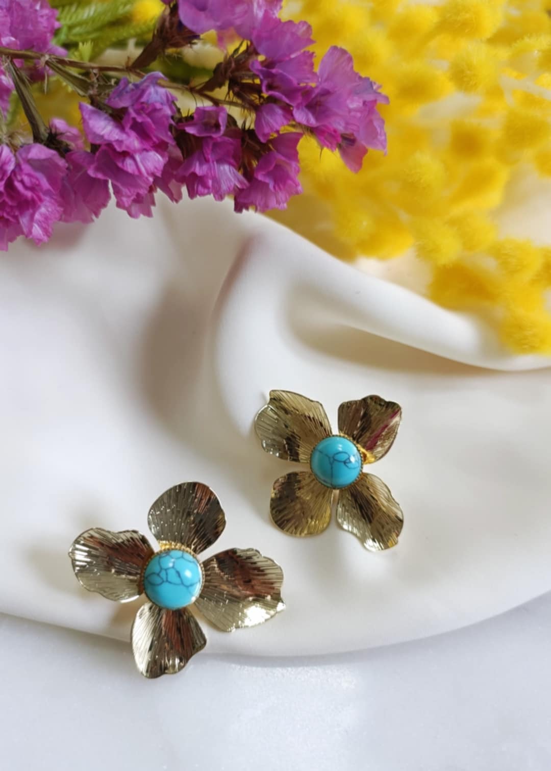 Boucles d'oreilles en laiton doré à l'or fin - Pensée - interchangeables