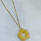 Collier en acier inoxydable et fleur en résine- Janis