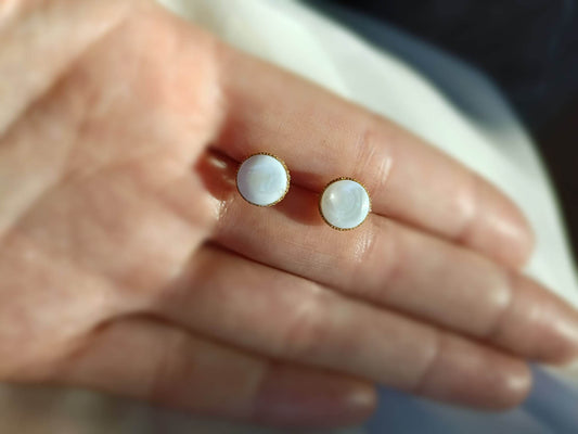 Boucles d'oreilles en laiton doré à l'or fin - Pensées